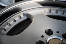 Load image into Gallery viewer, 19" Wald Duchatelet II (Used Wheels Built to Order)