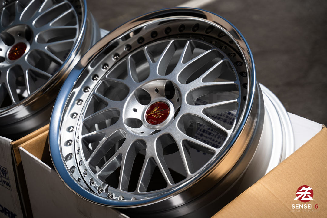 ワーク VSKF# / 18x9.5 +14、18x10.5 +15 / 5x114.3 / ライトグレーシルバー
