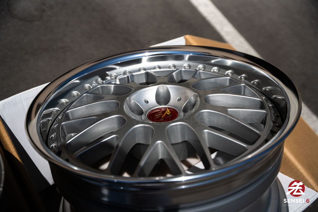 ワーク VSKF# / 18x9.5 +14、18x10.5 +15 / 5x114.3 / ライトグレーシルバー