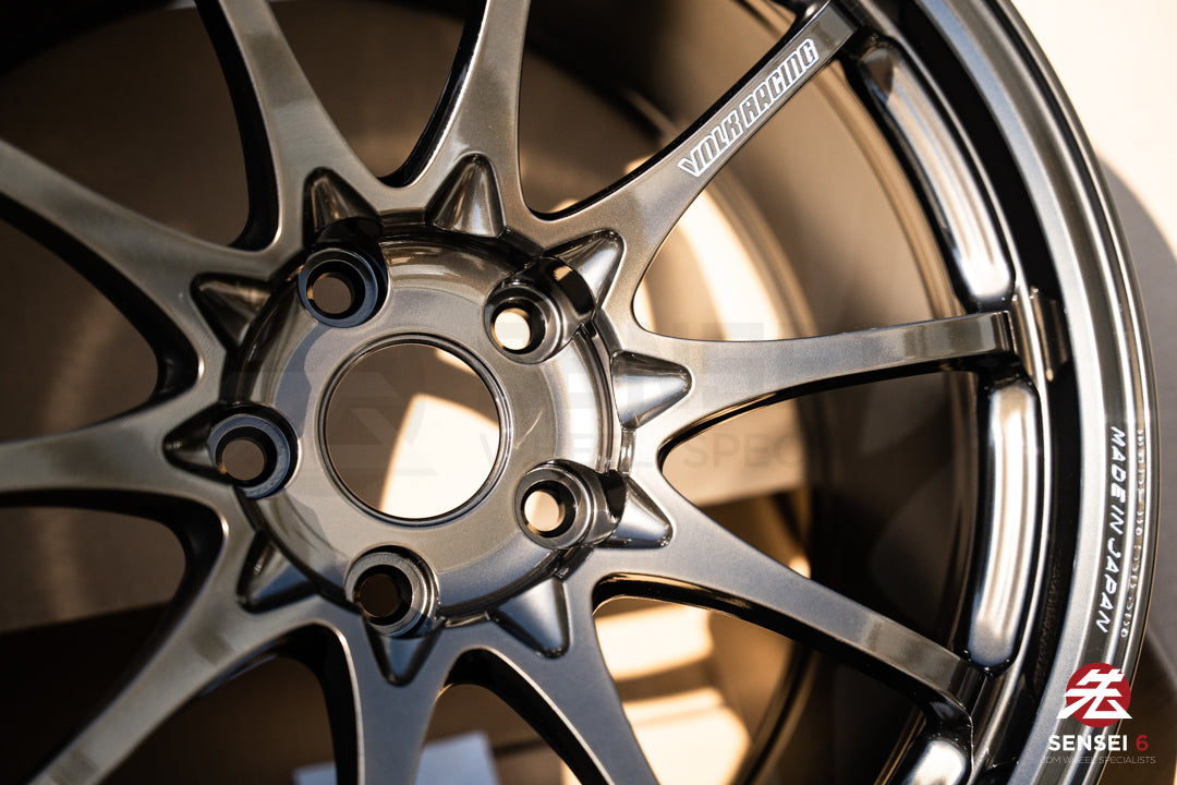 Volk CE28N-Plus / 18x9.5 +38 / 5x114.3 / Shining Bronze Metal (SZ)