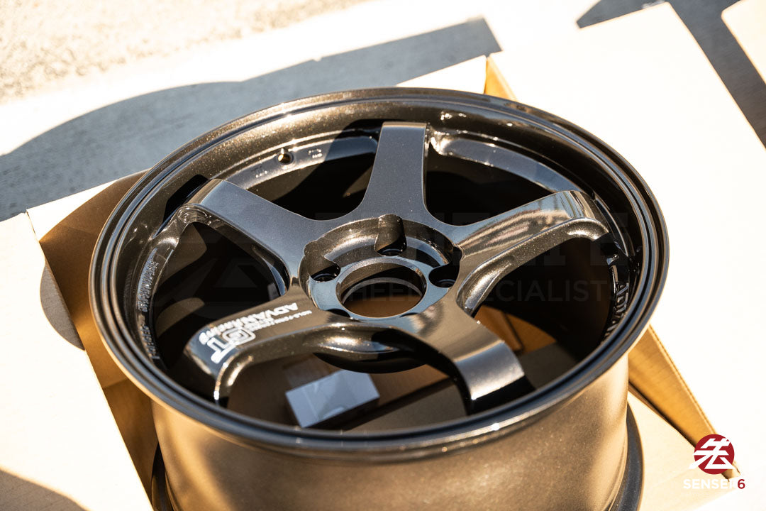 Advan GT Beyond / 18x9.5 +38 / 5x114.3 / Bronce cobre de competición