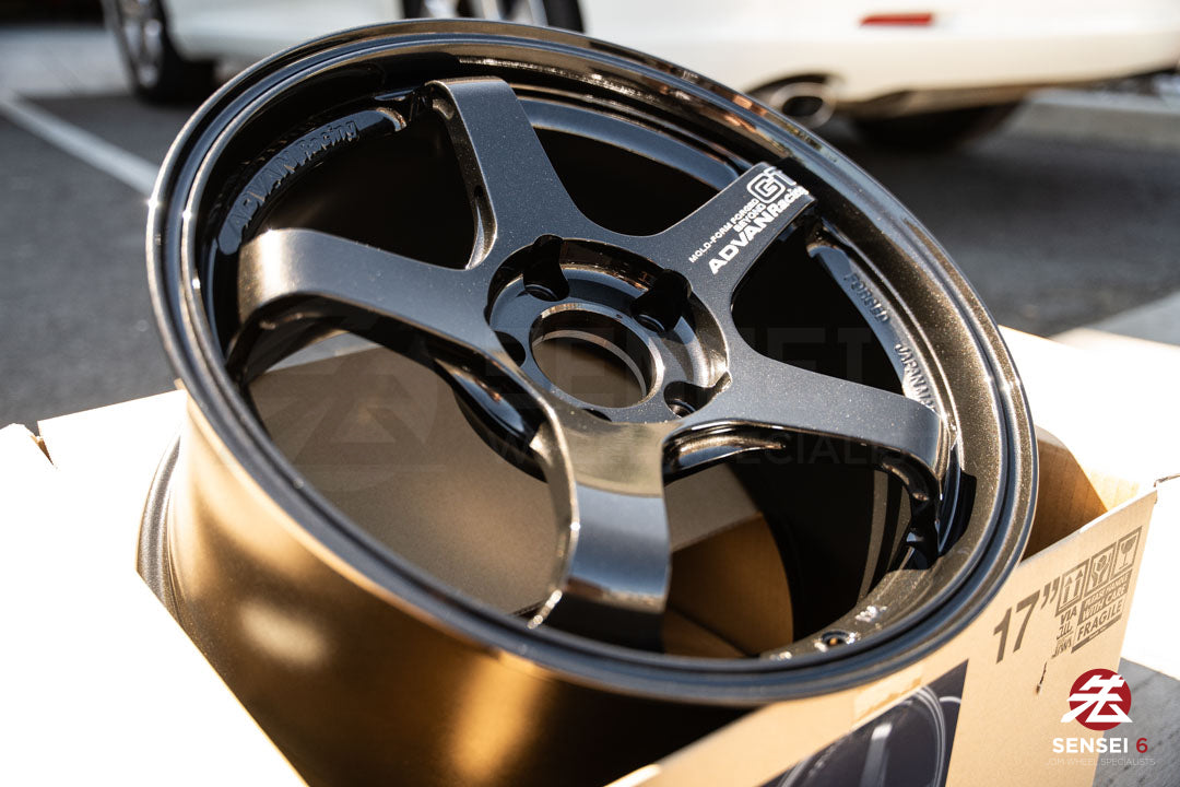 Advan GT Beyond / 18x9.5 +38 / 5x114.3 / Bronce cobre de competición