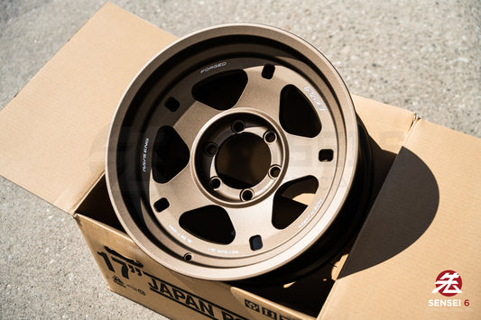レイズ 05X / 17x8.5 -10 / 6x139.7 / マットガンブロンズ (MZ)