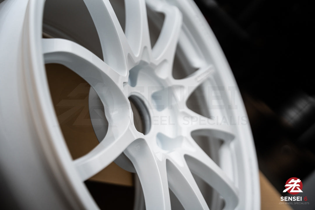Volk CE28N-Plus / 18x9.5 +38 / 5x114.3 / Dash White (DW)