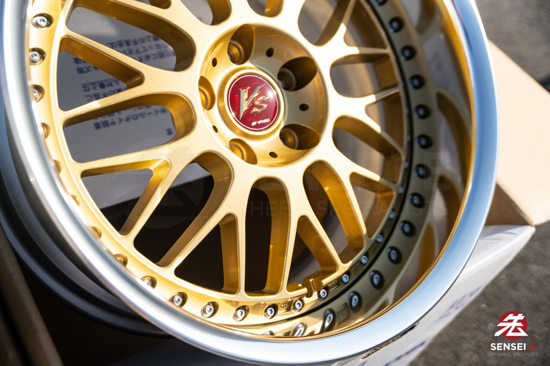 ワーク VSKF# / 18x9.5 +14、18x10.5 +15 / 5x114.3 / ライトグレーシルバー