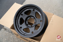 Load image into Gallery viewer, Rays 05X / 17x8.5 -10 / 6x139.7 / Blast Black 2 (BT)