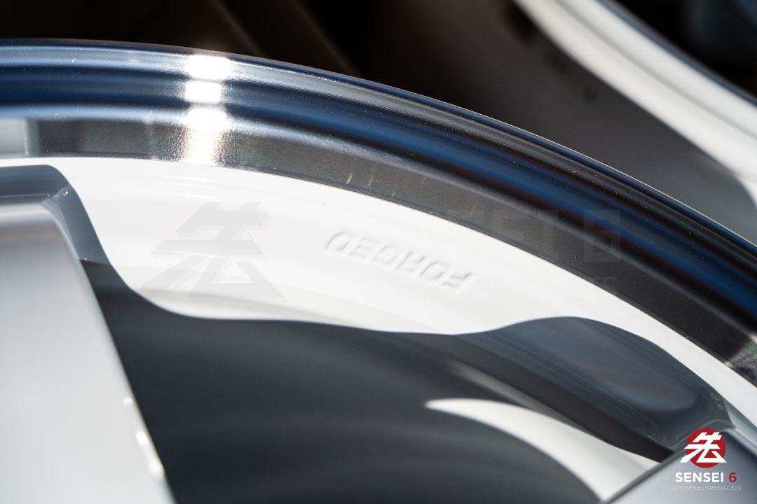 Nismo LMGT4 40th Anniversary / 18x9.5 +12 / 5x114.3 / White Rim DC