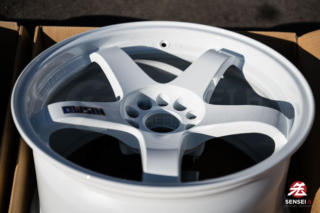 Nismo LMGT4 40th Anniversary / 18x9.5 +12 / 5x114.3 / White