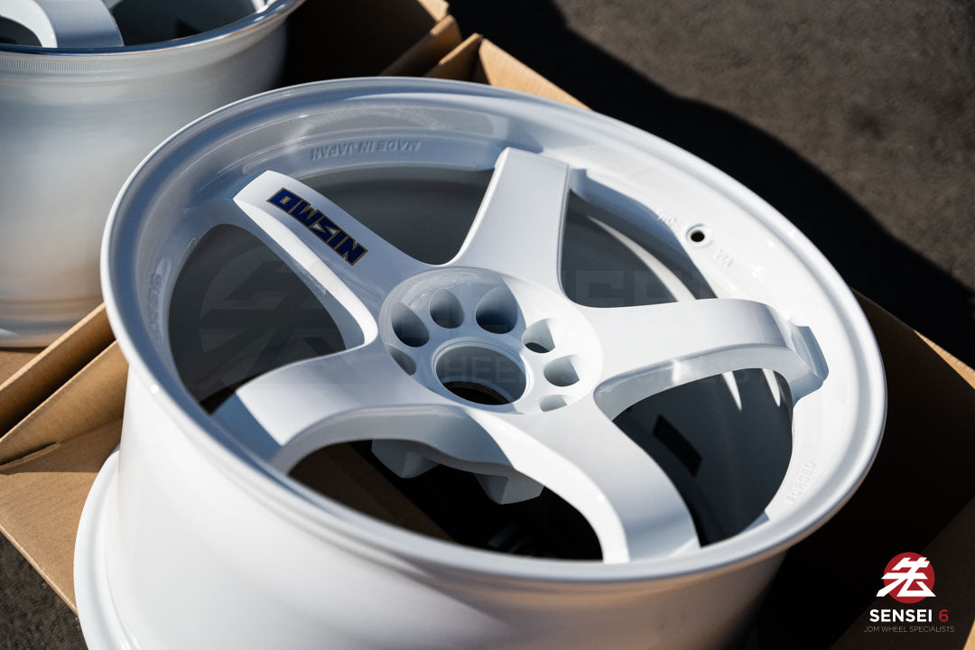 Nismo LMGT4 40th Anniversary / 18x9.5 +12 / 5x114.3 / White