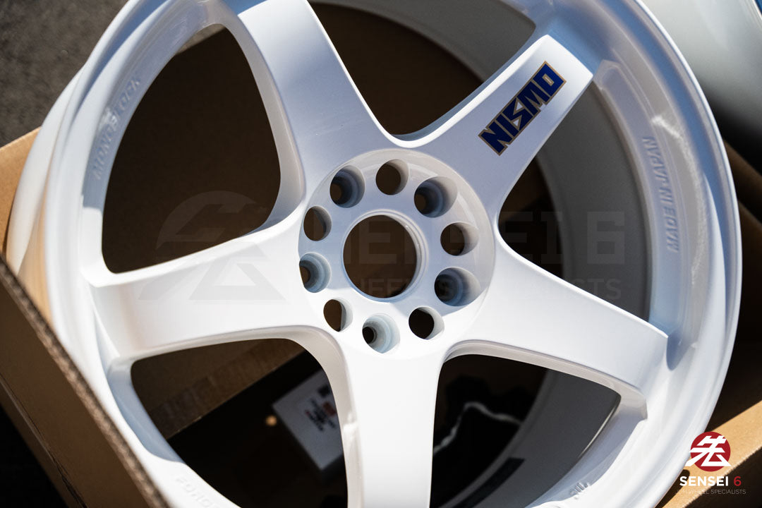 ニスモ LMGT4 / 18x10.5 +15 / 5x114.3 / ブラック