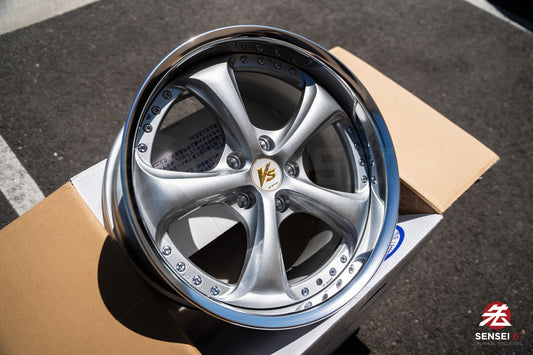 Work VSKF# / 18x9.5 +34 / 5x114.3 / Light Gray Silver (LGS)