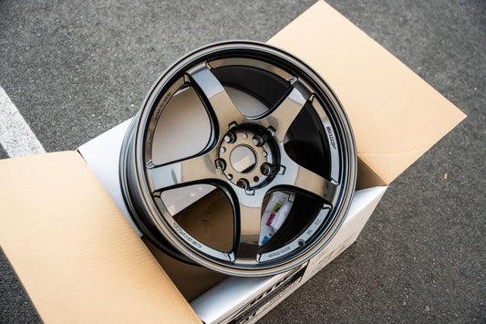 AME Tracer GTV / 18x9.5 +38 / 5x114.3 / Gun Black (DGM)