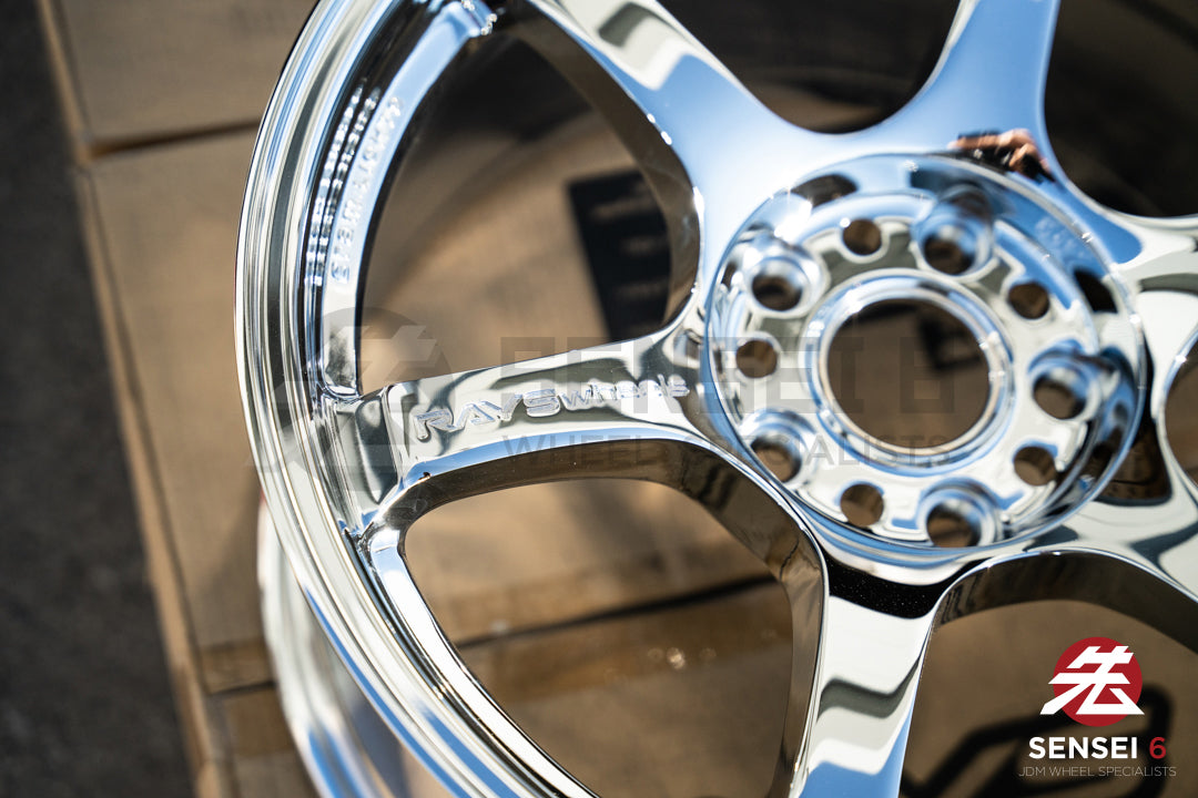 グラムライト 57DR / 17x9 +38 / 5x114.3 / クローム
