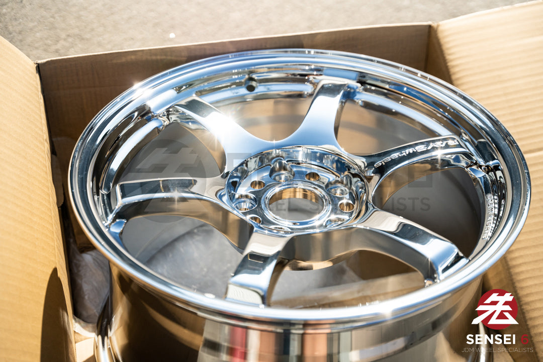 グラムライト 57DR / 17x9 +38 / 5x114.3 / クローム
