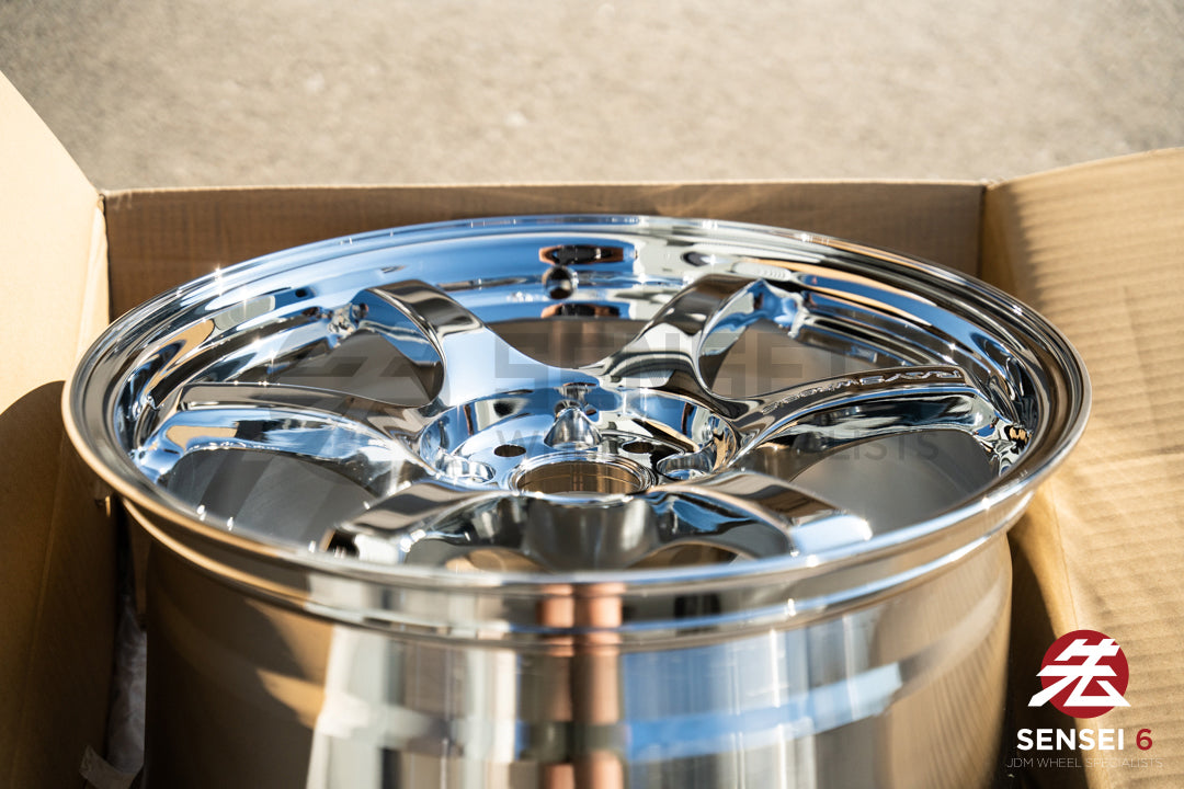 グラムライト 57DR / 17x9 +38 / 5x114.3 / クローム