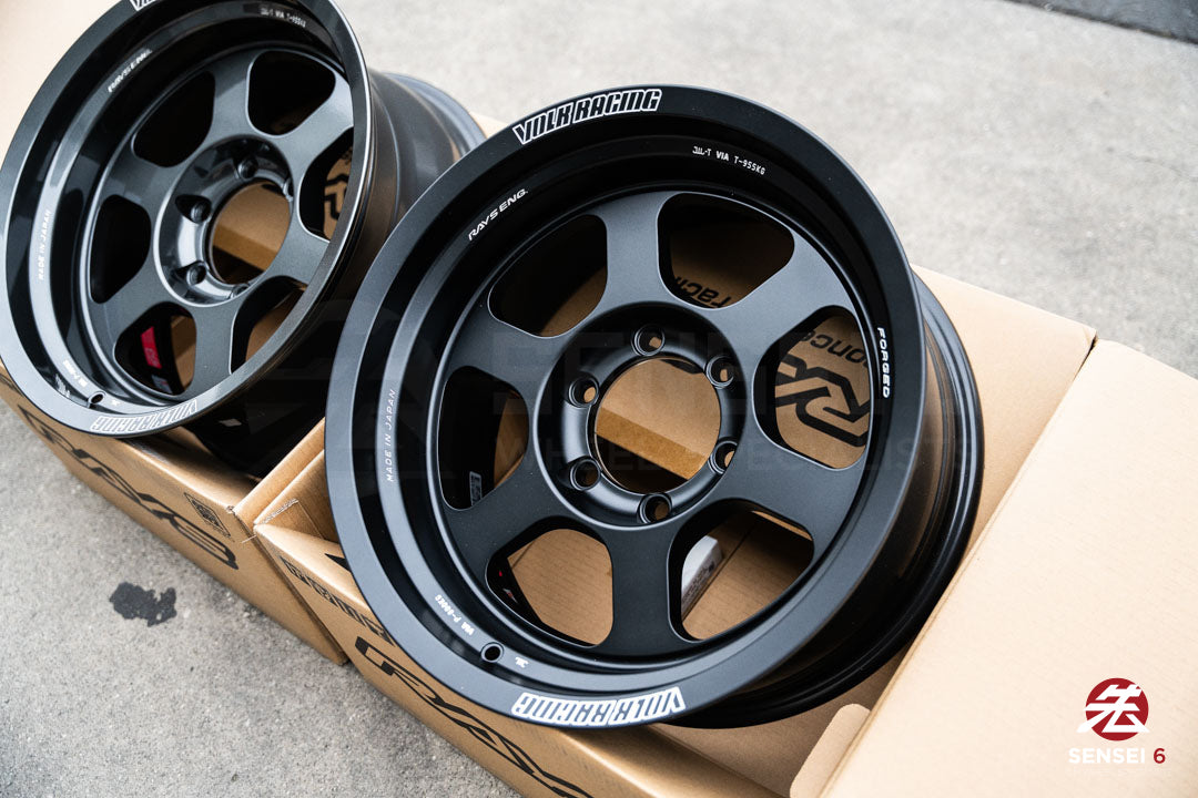 Volk TE37XT M-Spec / 17x8.5 -10 / 6x139.7 / Matte Black (MB)