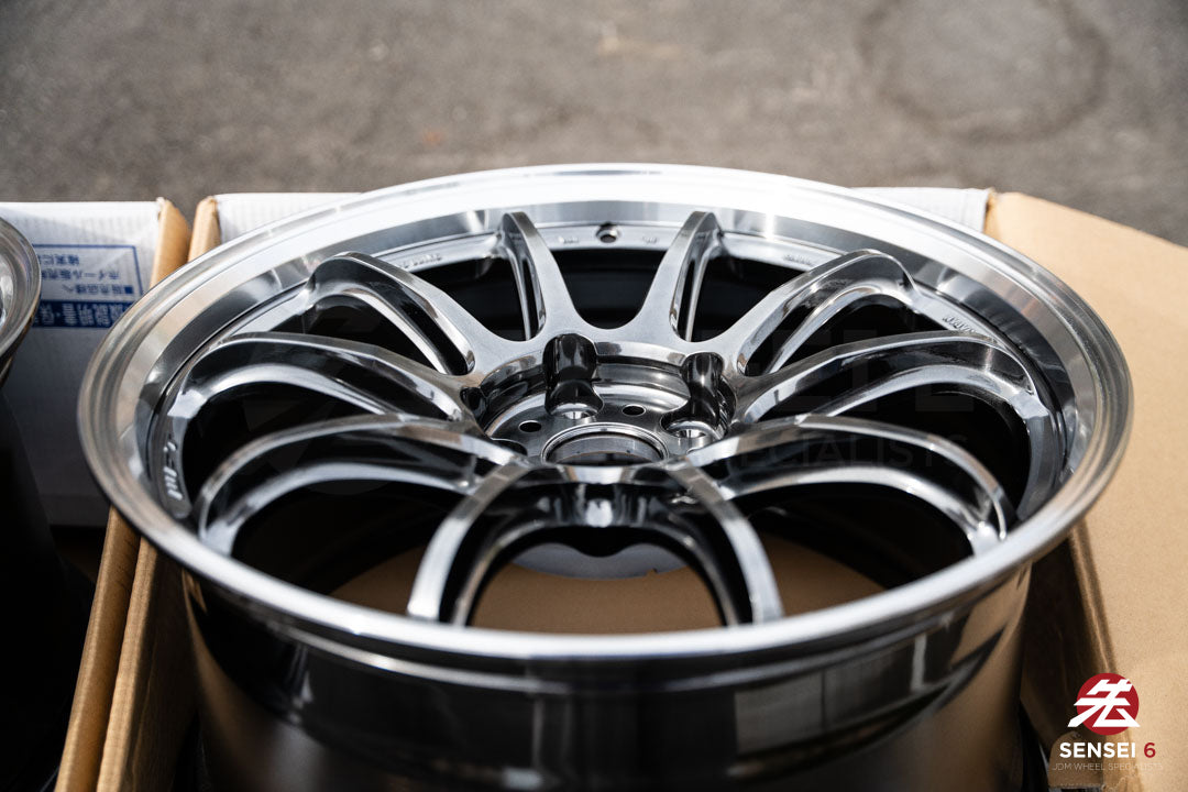 Work Emotion ZR10 1P / 18x9.5 +38 / 5x114.3 / Titanio con corte de diamante (HGLC)