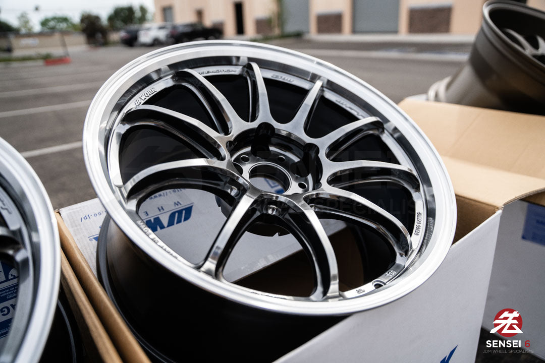 Work Emotion ZR10 1P / 18x9.5 +22 / 5x114.3 / Llanta Glim Black con corte de diamante (GTKRC)