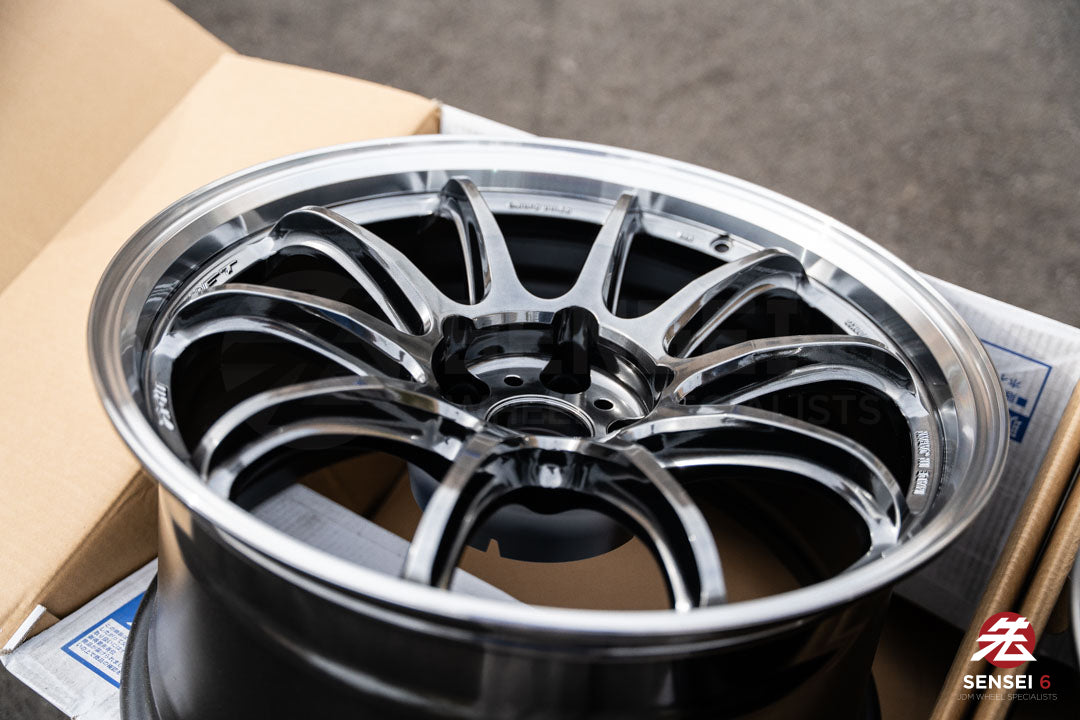 Work Emotion ZR10 1P / 18x9.5 +22 / 5x114.3 / Llanta Glim Black con corte de diamante (GTKRC)