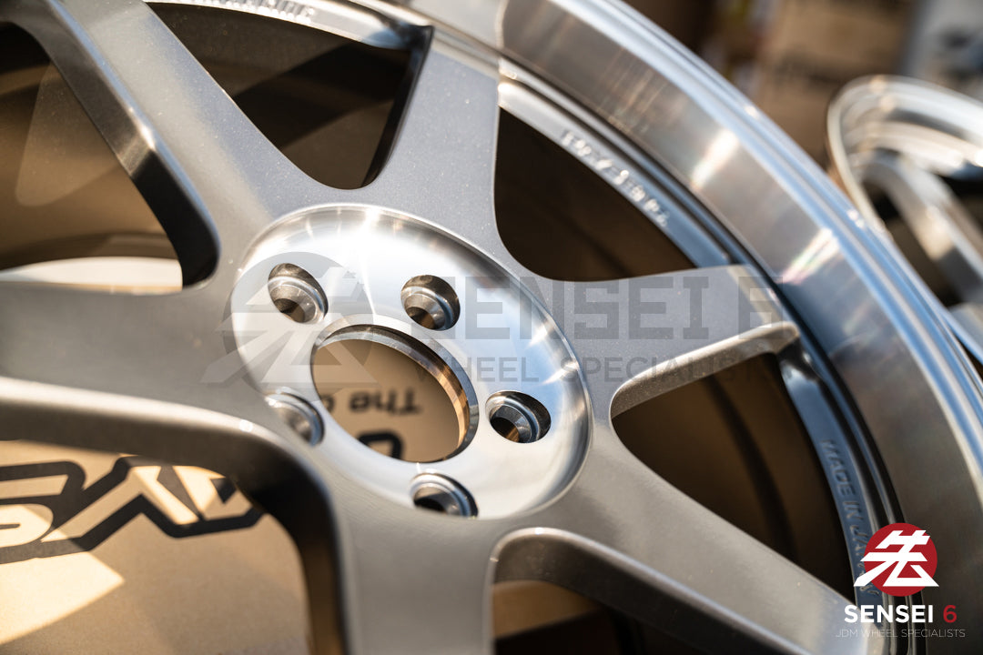 Volk TE37SL / 19x9.5 +22、19x10.5 +35 / 5x112 / プレスグラファイト