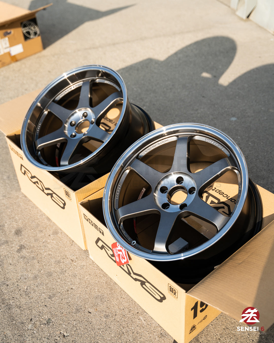 Volk TE37SL / 19x9.5 +22、19x10.5 +35 / 5x112 / プレスグラファイト