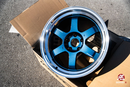 Volk TE37V Mark-II / 18x9.5 +15 / 5x114.3 / Mag Blue / Rim DC (BL)