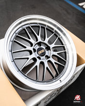 Cargar imagen en el visor de la galería, BBS LM / 20x9.5 +30 / 5x114.3 / Diamante Negro