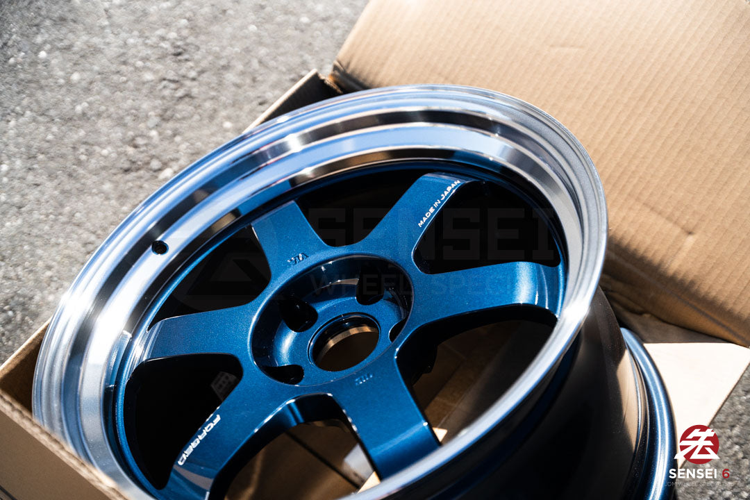 Volk TE37V Mark-II / 18x9.5 +15 / 5x114.3 / Mag Blue / Rim DC (BL)