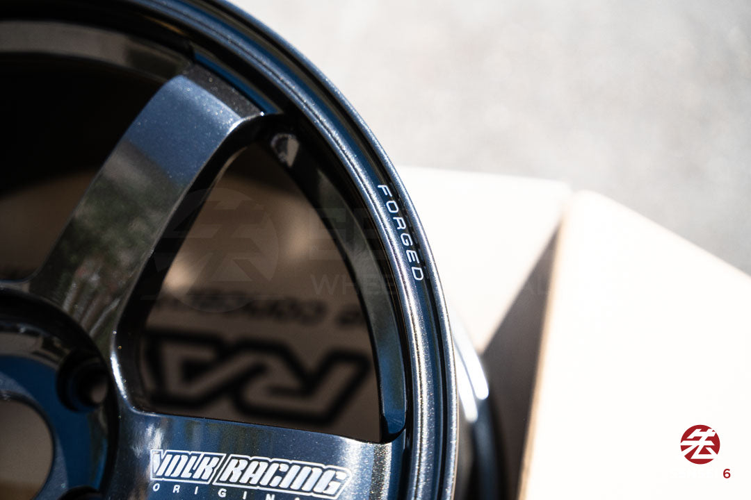 Volk TE37 Saga S-Plus / 18x9.5 +20 / 5x120 / Diamond Dark Gunmetal (MM)