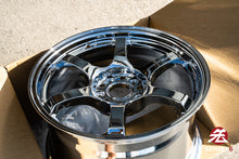 Load image into Gallery viewer, Gram Lights 57DR / 17x9 +38 / 5x114.3 / Chrome