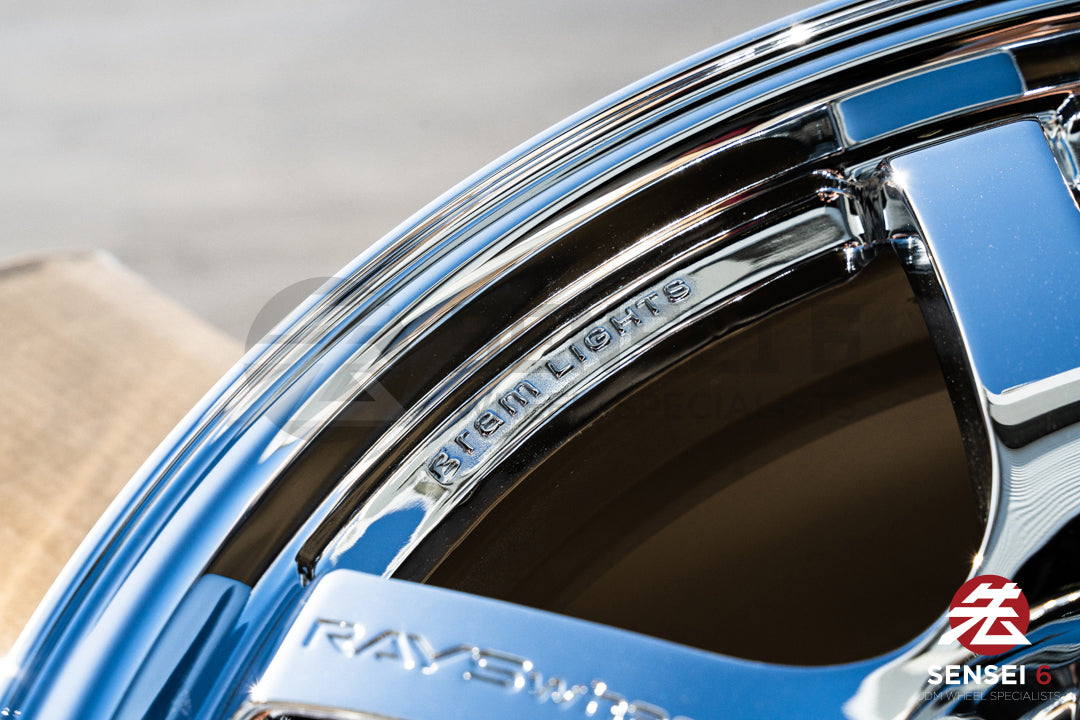 グラムライト 57DR / 17x9 +38 / 5x114.3 / クローム
