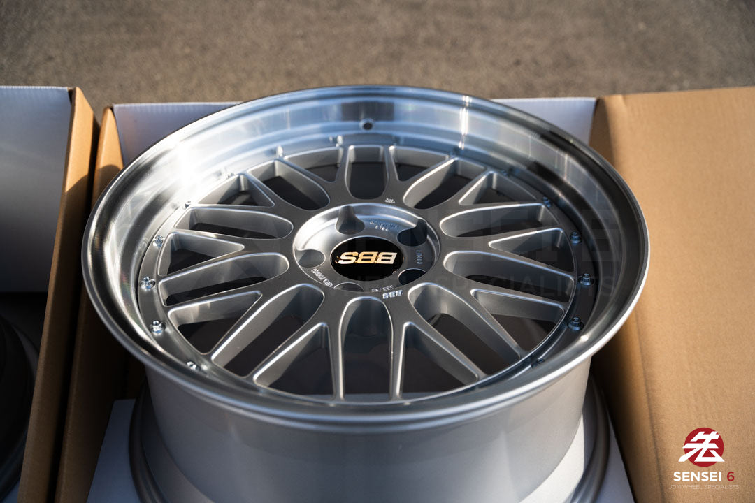 BBS LM / 19x9.5 +23、19x11 +35 / 5x112 / ダイヤモンドシルバー