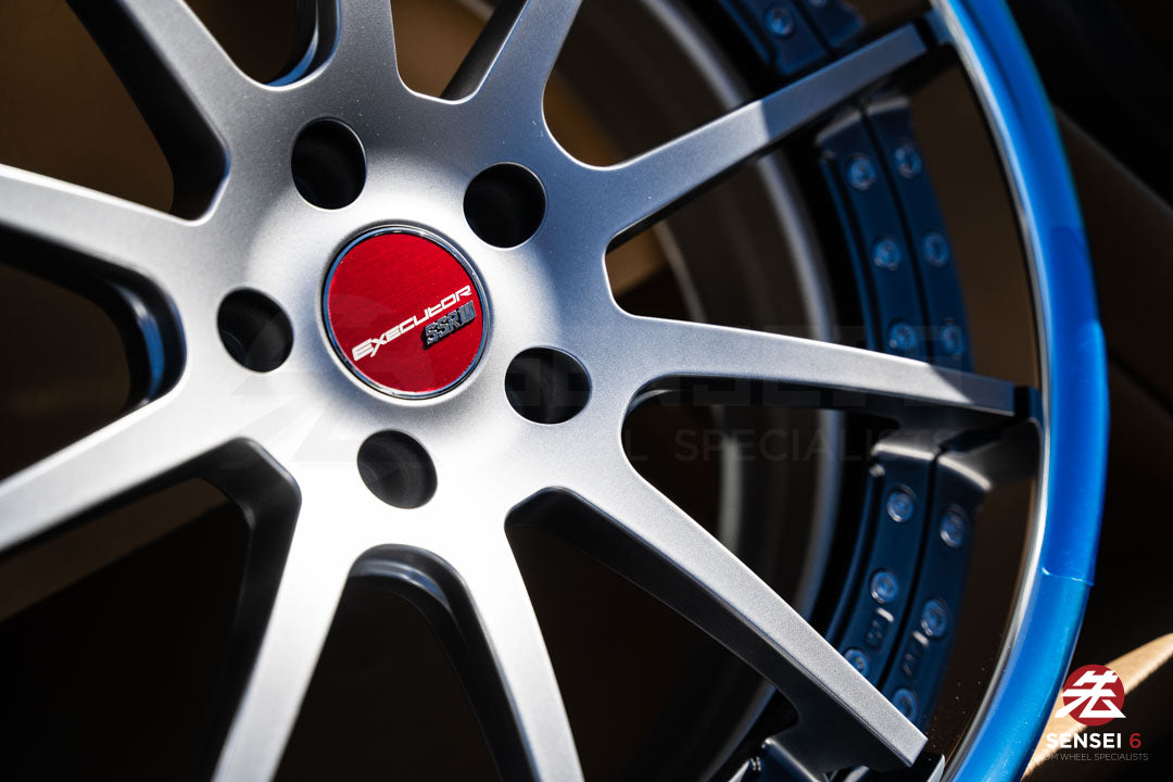 SSR Executor CV01 / 19x9.5 +5, 19x10.5 +5 / 5x114.3 / Flat Titan