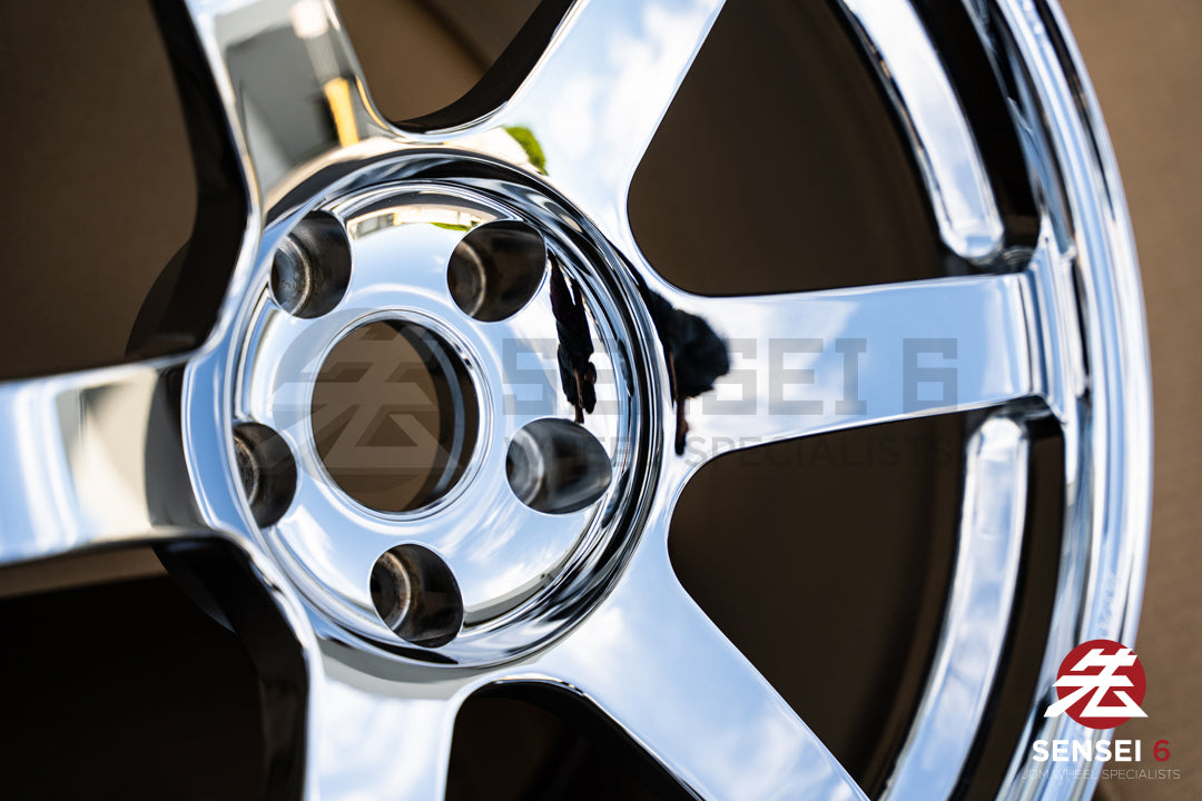 Volk TE37 サガ SL / 18x10.5 +15 / 5x114.3 / クローム