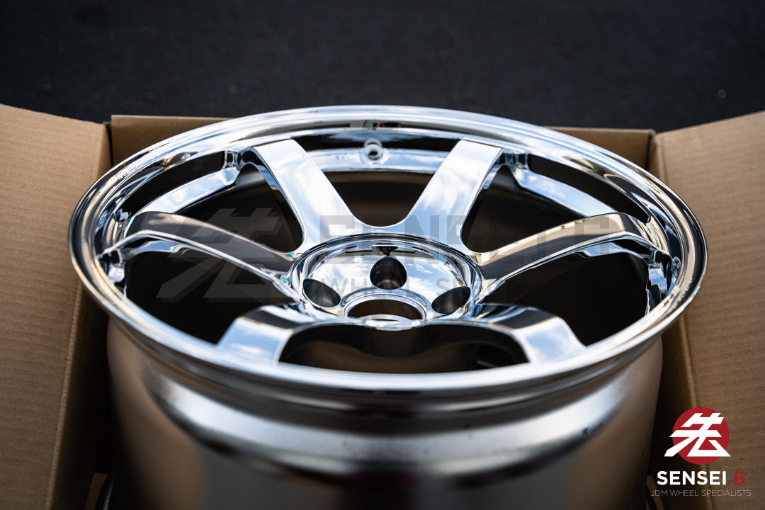 Volk TE37 サガ SL / 18x10.5 +15 / 5x114.3 / クローム