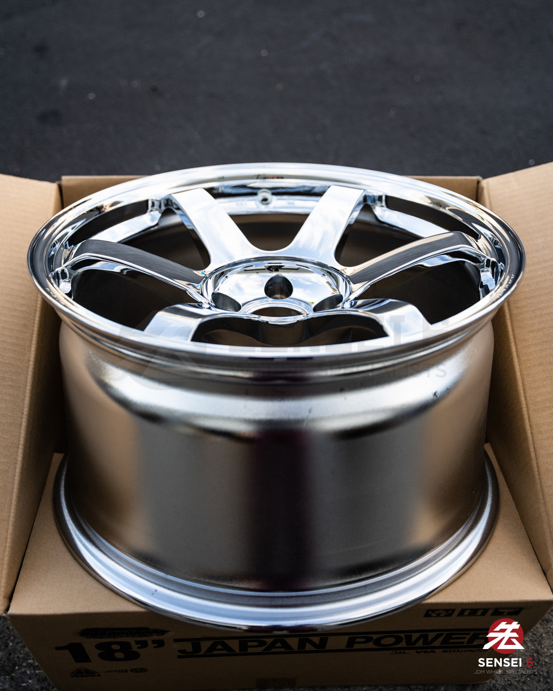 Volk TE37 サガ SL / 18x10.5 +15 / 5x114.3 / クローム