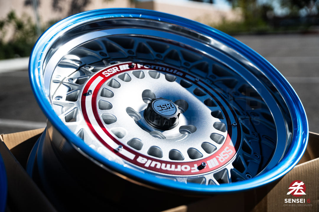 SSR Formula Aero Mesh / 18x9.5 +12, 18x10.5 +18 / 5x114.3 / FM Silver + Brushed Red Ring