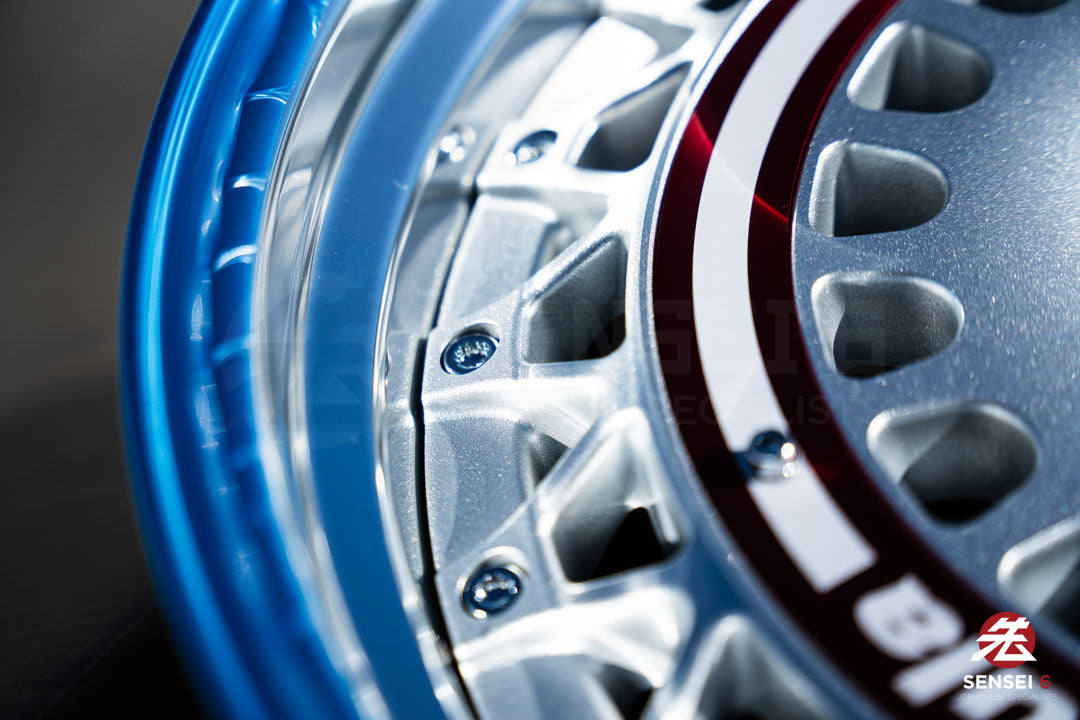 SSR Formula Aero Mesh / 18x9.5 +12, 18x10.5 +18 / 5x114.3 / FM Silver + Brushed Red Ring