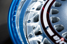 Cargar imagen en el visor de la galería, Trabajo VSKF# / 18x9.5 +14, 18x10.5 +15 / 5x114.3 / Gris claro plateado