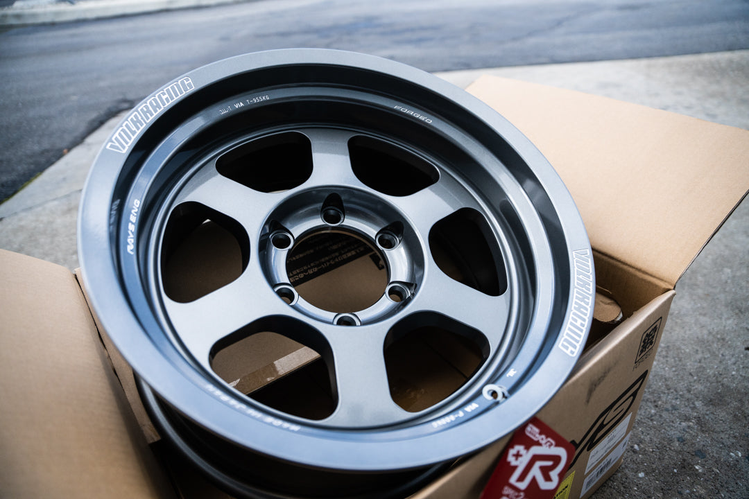 Volk TE37XT M-Spec / 17x8.5-10 / 6x139.7 / Bronce