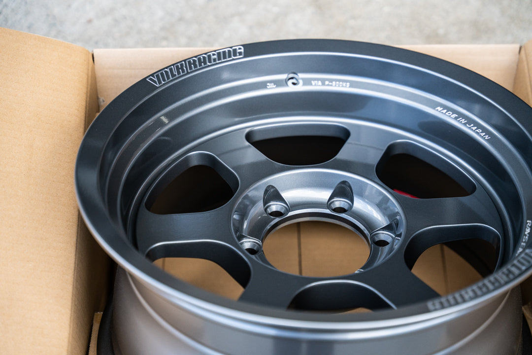 Volk TE37XT M-Spec / 17x8.5-10 / 6x139.7 / Bronce