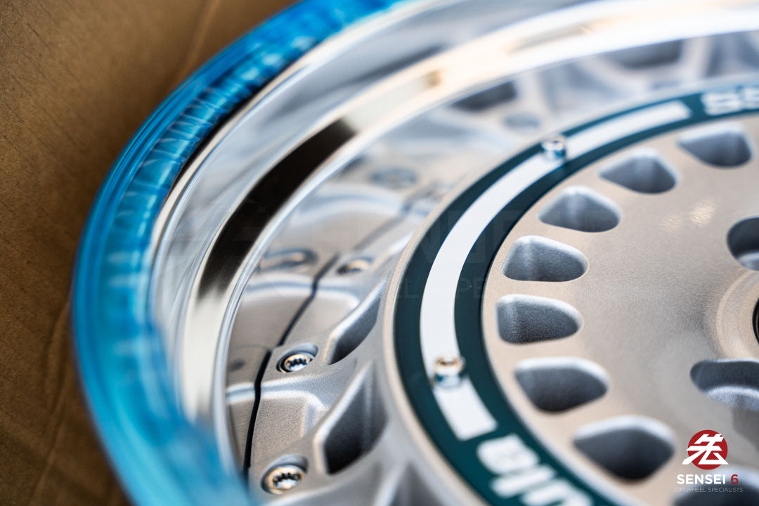 SSR Formula Aero Mesh / 16x8 +32 / 4x100 / FM Silver + Brushed Blue Ring