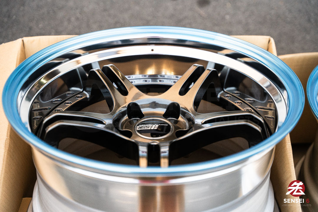 Trabajo VSKF# / 18x9.5 +14, 18x10.5 +15 / 5x114.3 / Gris claro plateado