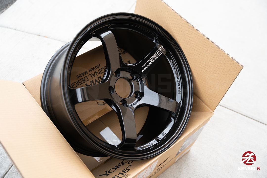 Advan GT Beyond / 18x10 +35 / 5x114.3 / Racing Titanium Black (TBK)