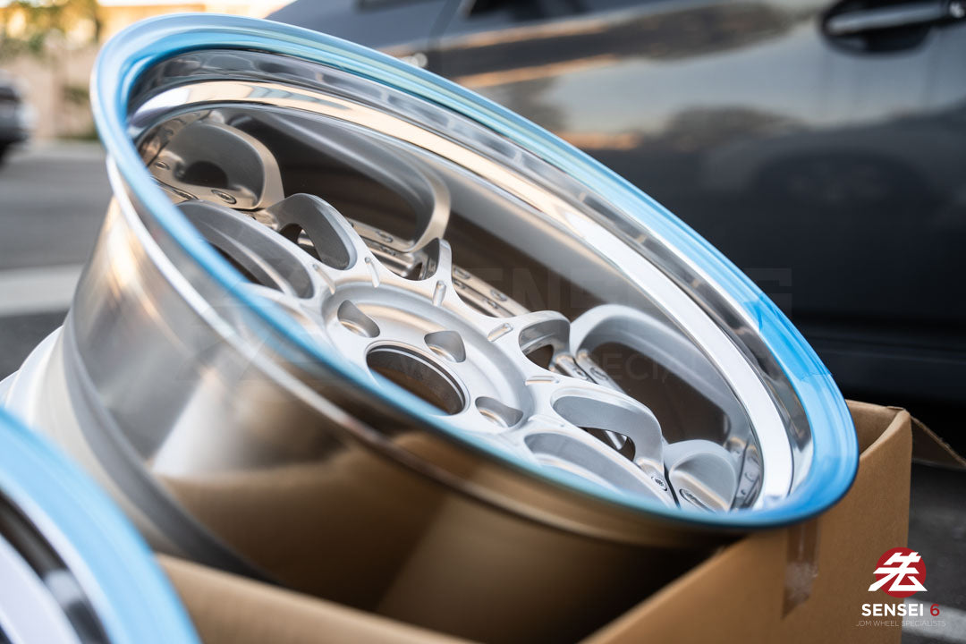 ワーク VSKF# / 18x9.5 +14、18x10.5 +15 / 5x114.3 / ライトグレーシルバー