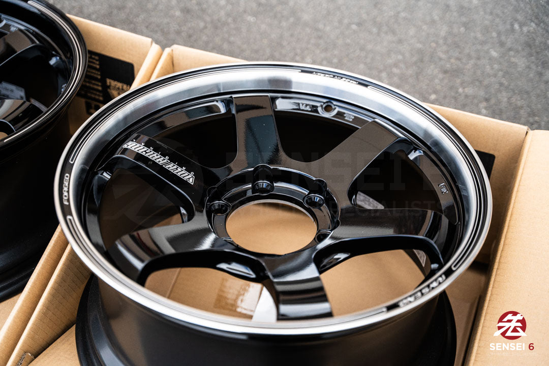 Volk TE37SB Tourer / 18x8.5 +22 / 6x139.7 / Black Rim DC (BD)