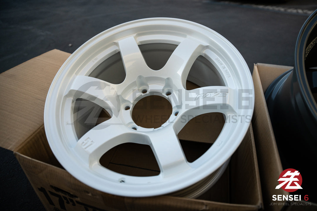 Gram Lights 57DR-X / 17x8.5-10 / 6x139.7 / Cerámica blanca perla