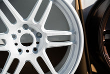 Load image into Gallery viewer, AME Tracer TM02 / 18x9.5 +37 / 5x120 / White