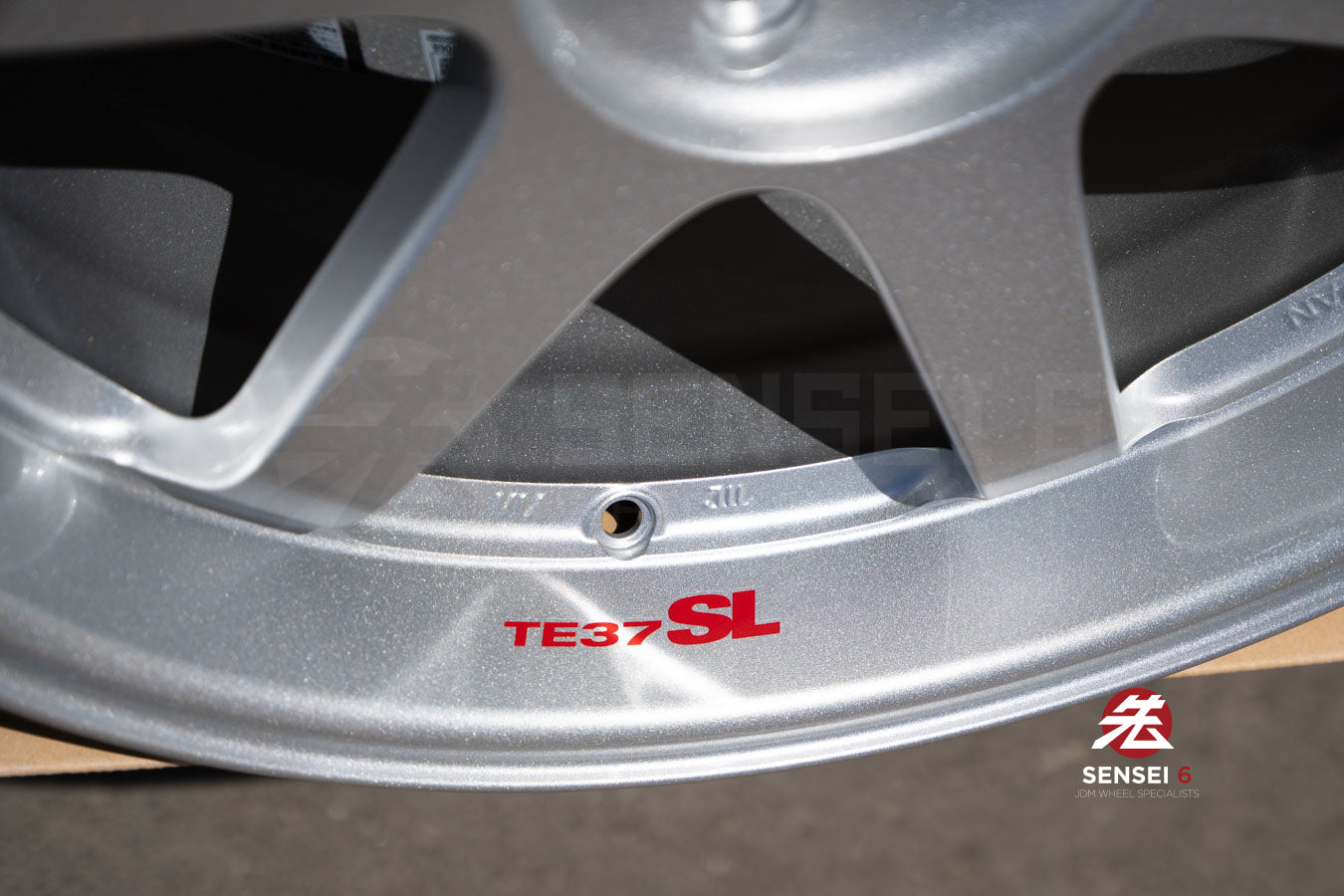 Volk TE37SL / 19x9.5 +22, 19x10.5 +35 / 5x112 / Diamond Silver (DS)