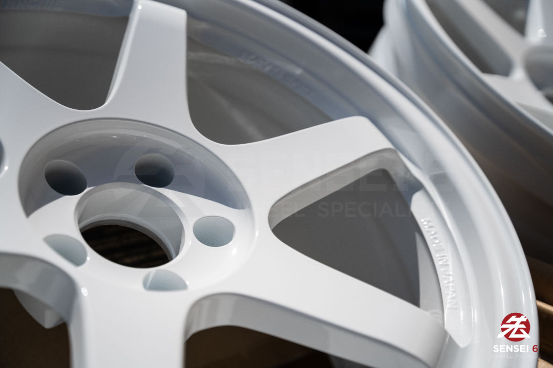 Volk TE37SL / 19x9.5 +22, 19x10.5 +35 / 5x112 / Dash White (DW)
